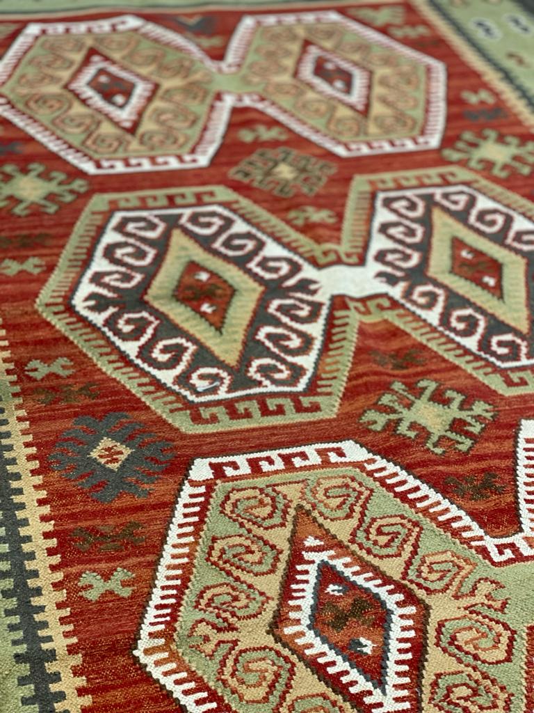 Hand Knotted Wool & Cotton RUG 8 (5x8 ft)