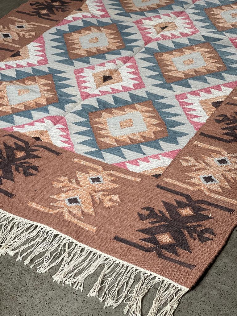 Recycled Indoor/ Outdoor RUG 52 (5x8 ft)