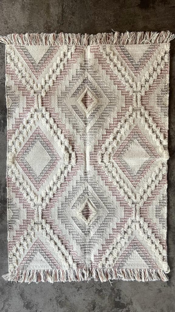 Hand Knotted Wool & Cotton RUG 14 (4x6 ft)