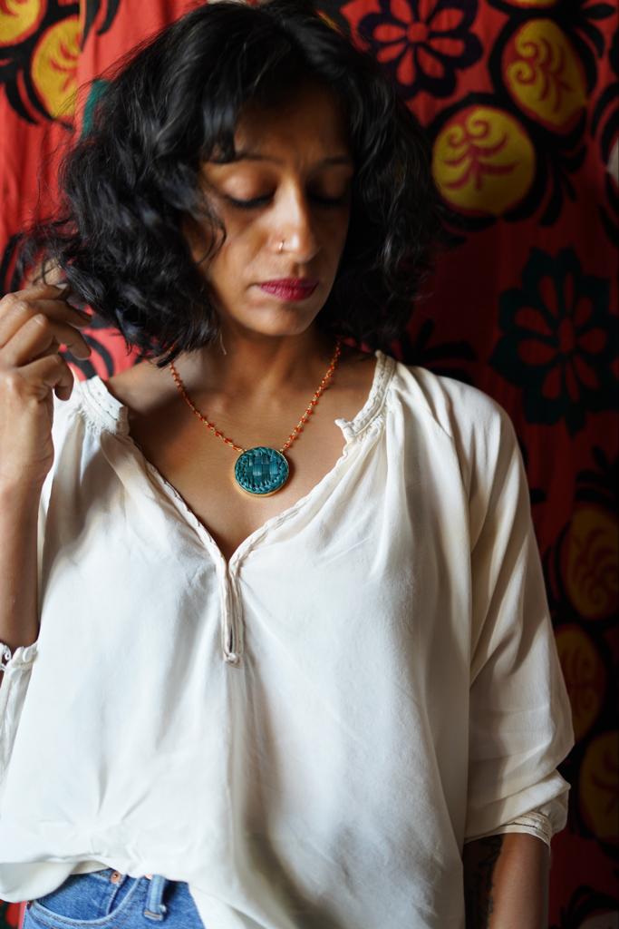 Palm Leaf Pendant : your weekend summer staple