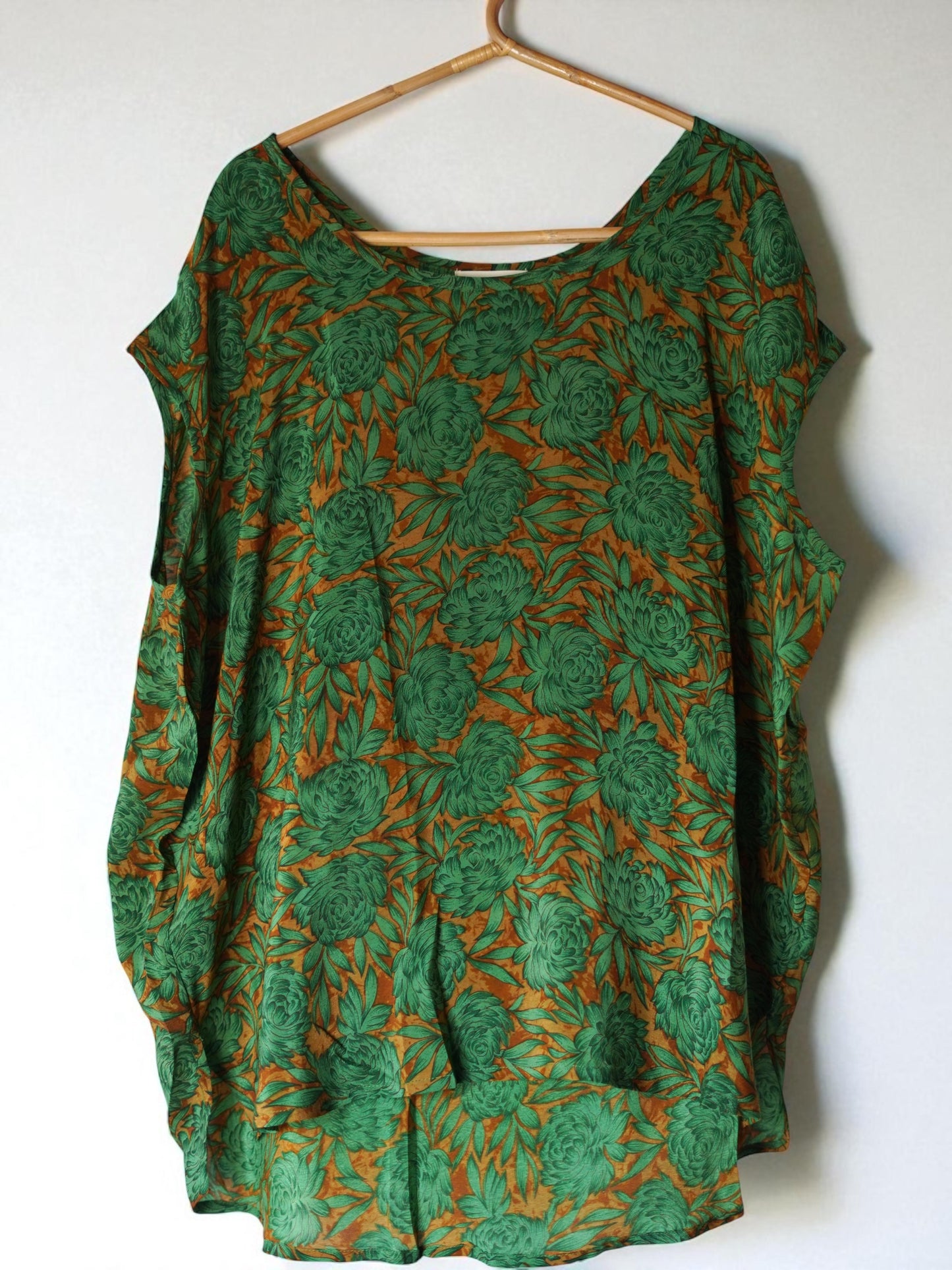 Paros Free Size Vintage Silk Fluid Top