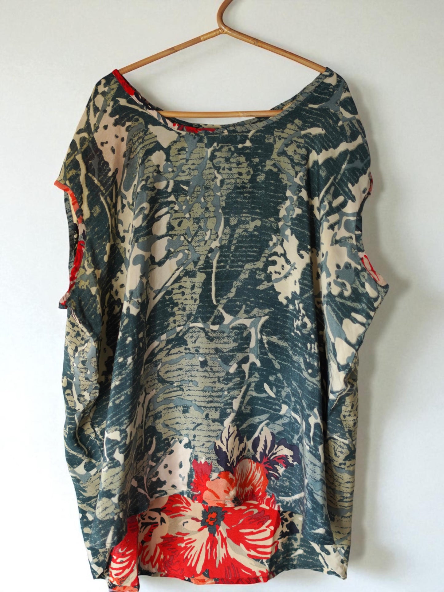 Paros Free Size Vintage Silk Fluid Top