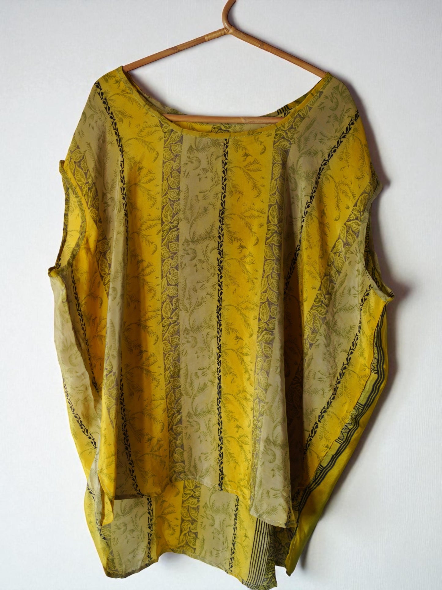 Paros Free Size Vintage Silk Fluid Top