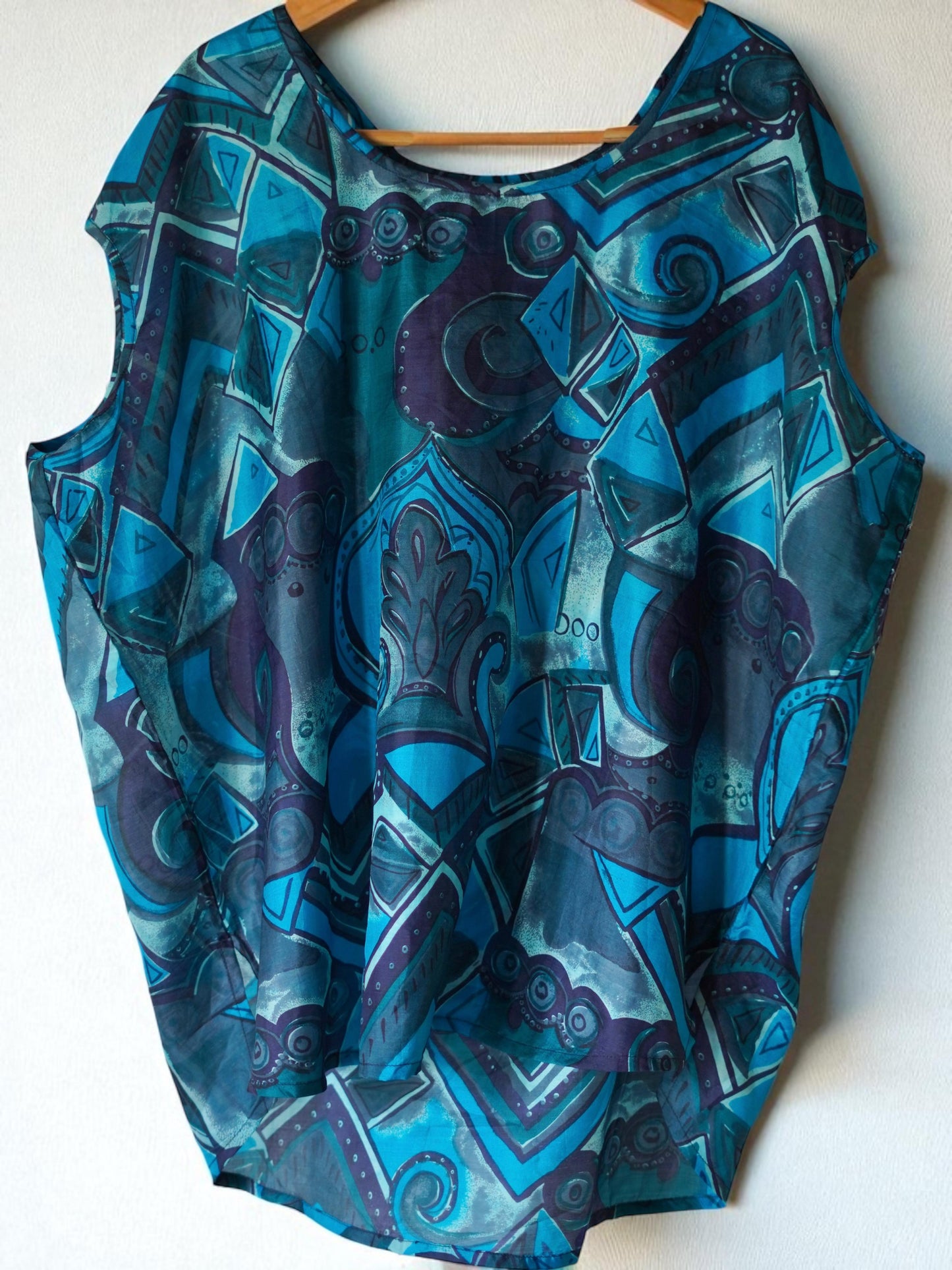 Paros Free Size Vintage Silk Fluid Top