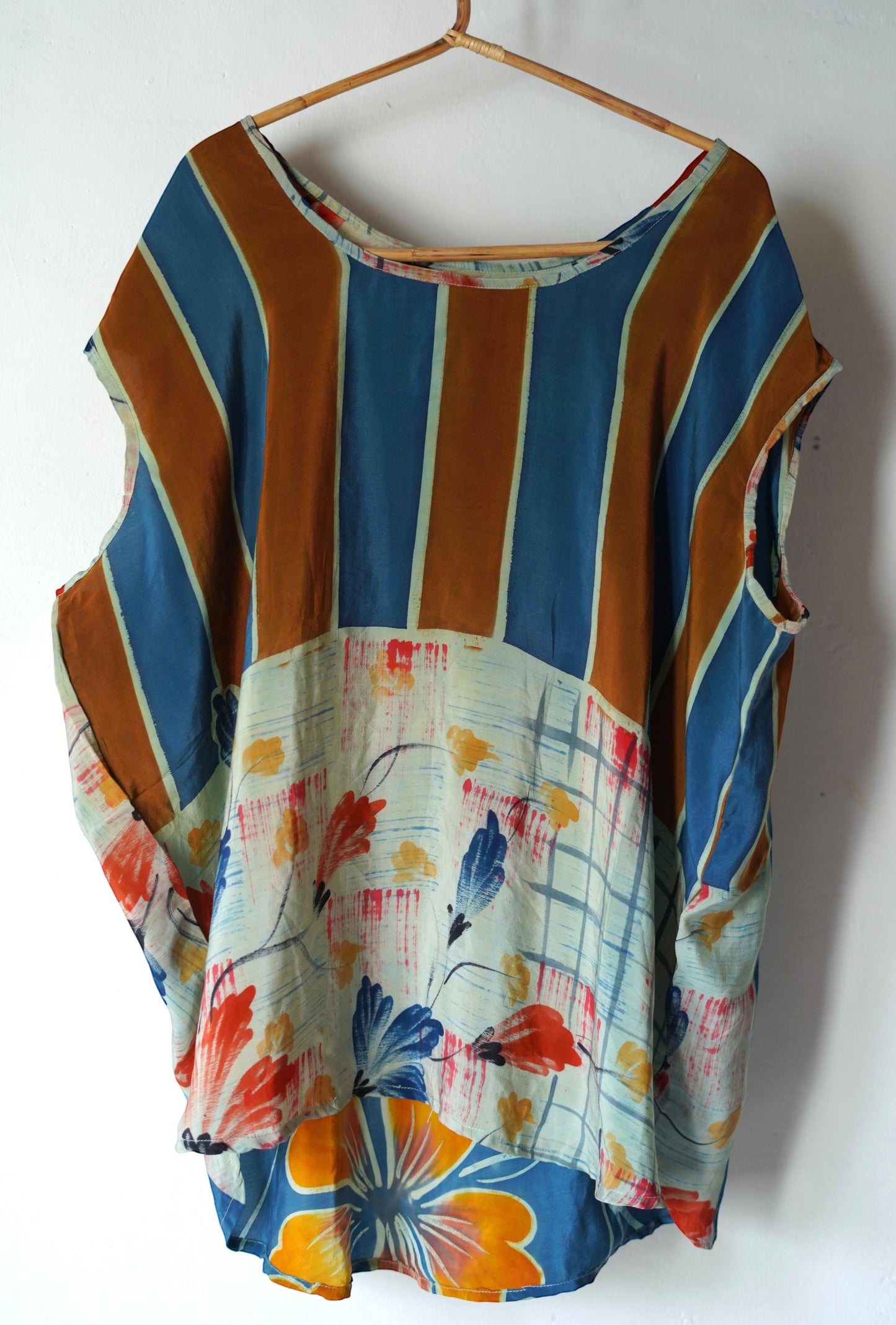 Paros Free Size Vintage Silk Fluid Top