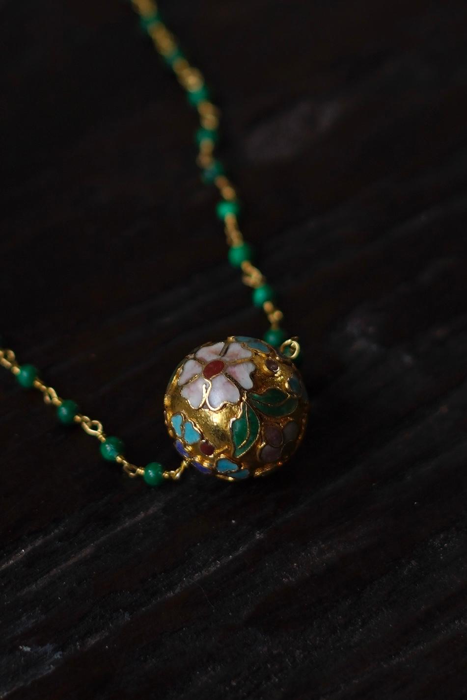 Garden Temple : Vtg Cloisonné Bead & Malachite Chain Necklace