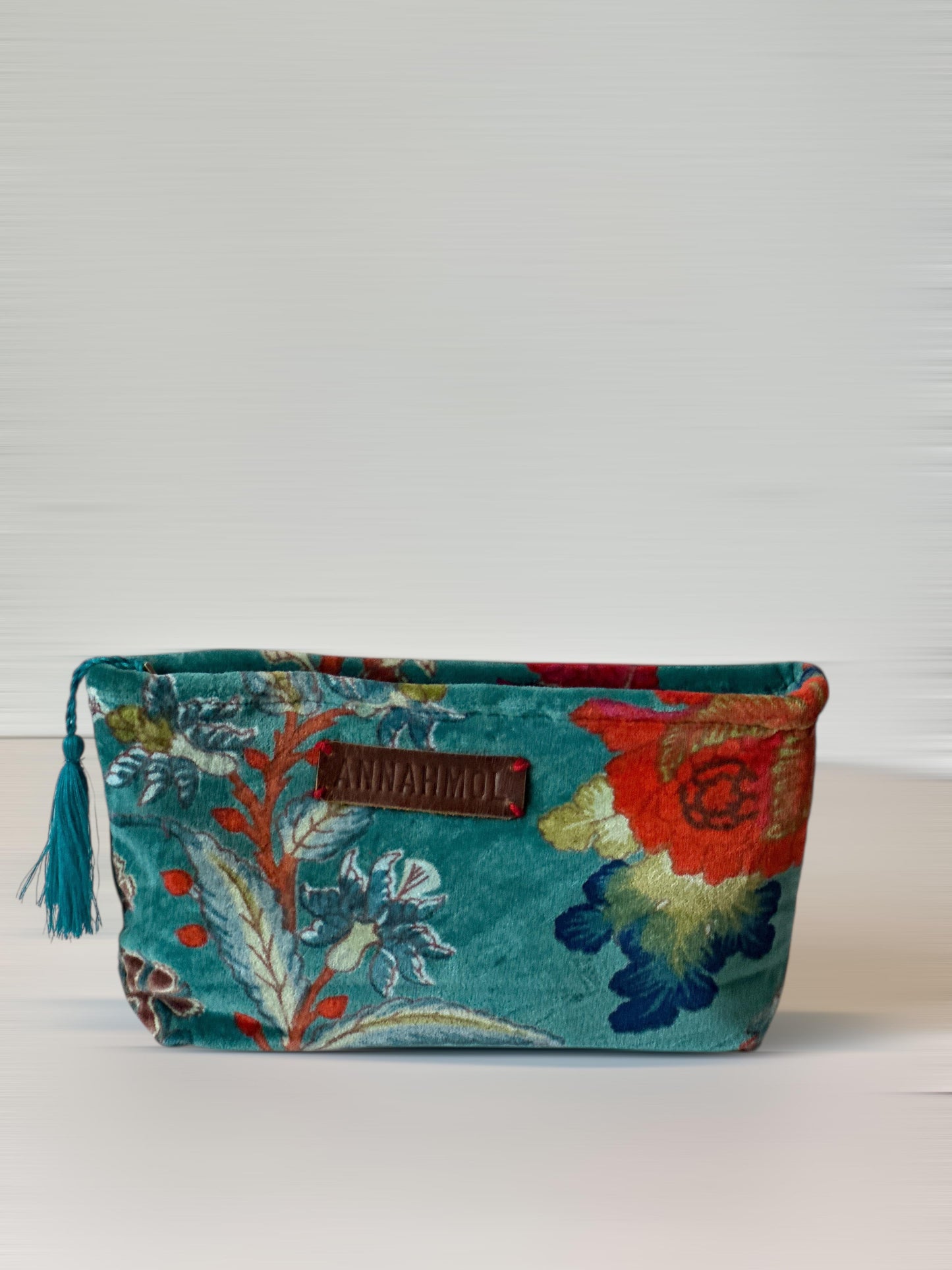 Vana Mini Velvet Cosmetic Bag