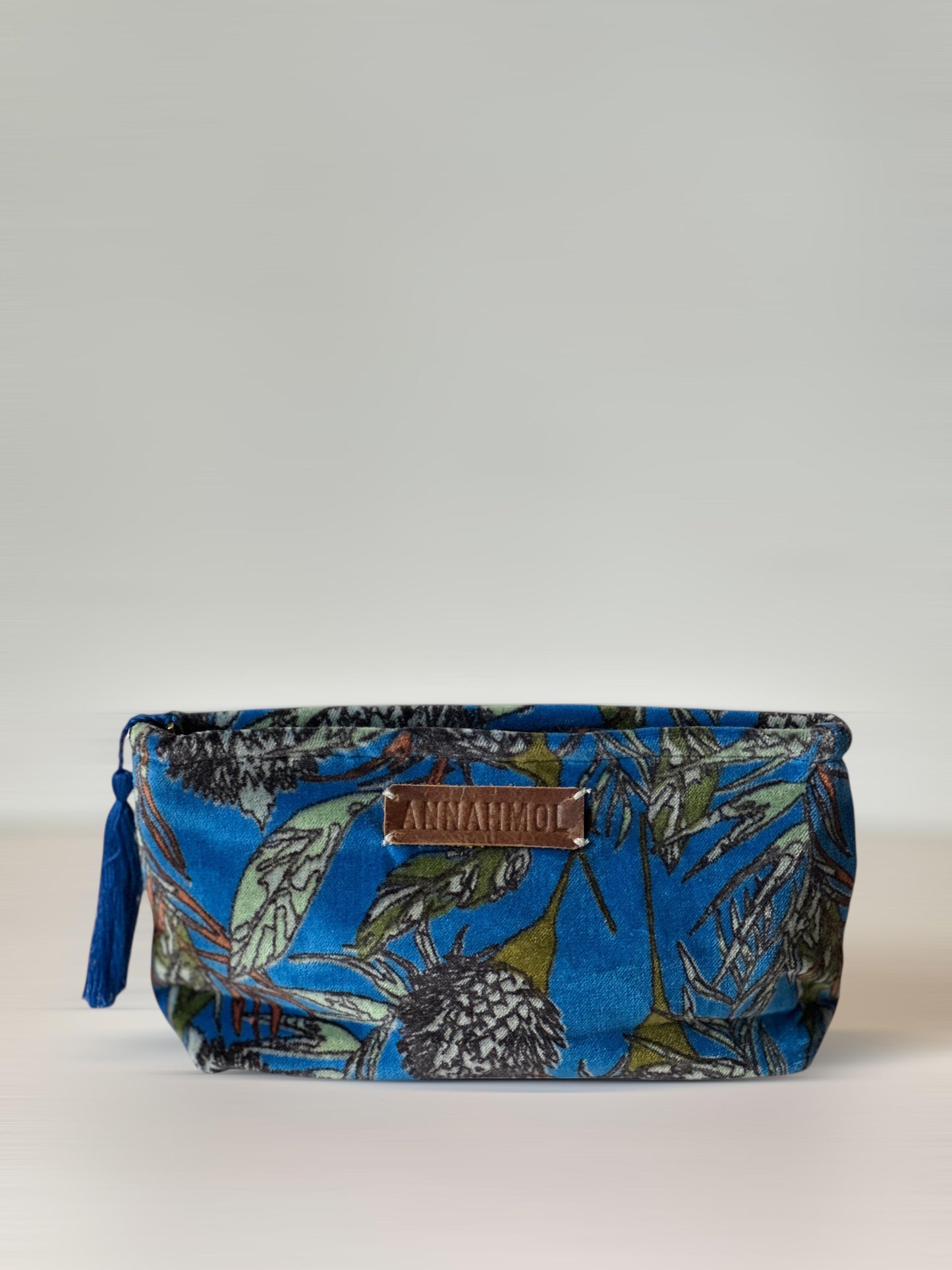 Vana Mini Velvet Cosmetic Bag