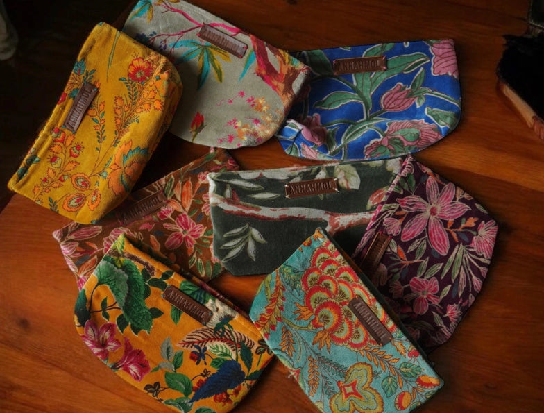 Vana Mini Velvet Cosmetic Bag