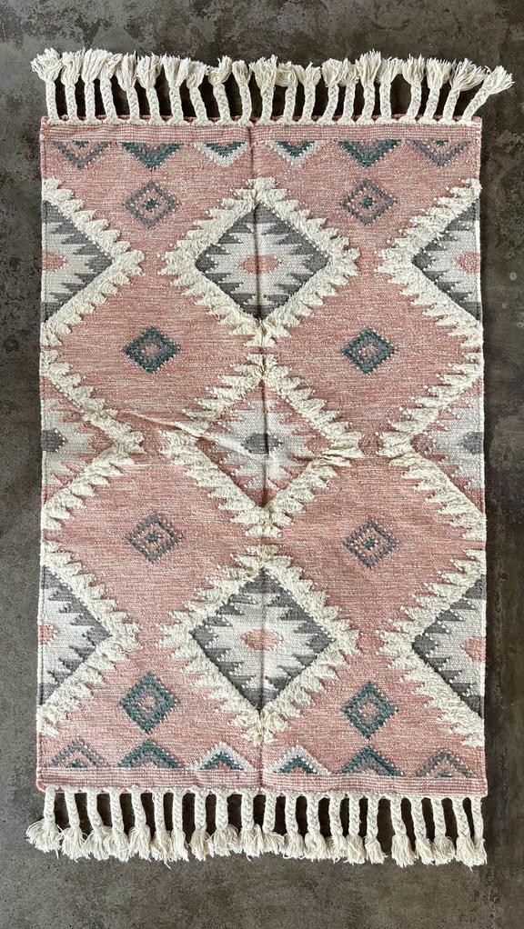 Hand Knotted Wool & Cotton RUG 25 (4x6 ft)