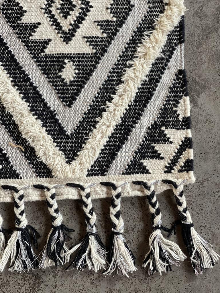 Hand Knotted Wool & Cotton RUG 39