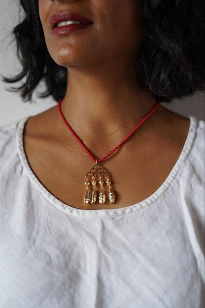 Coral with 4 Cardamom Pendants