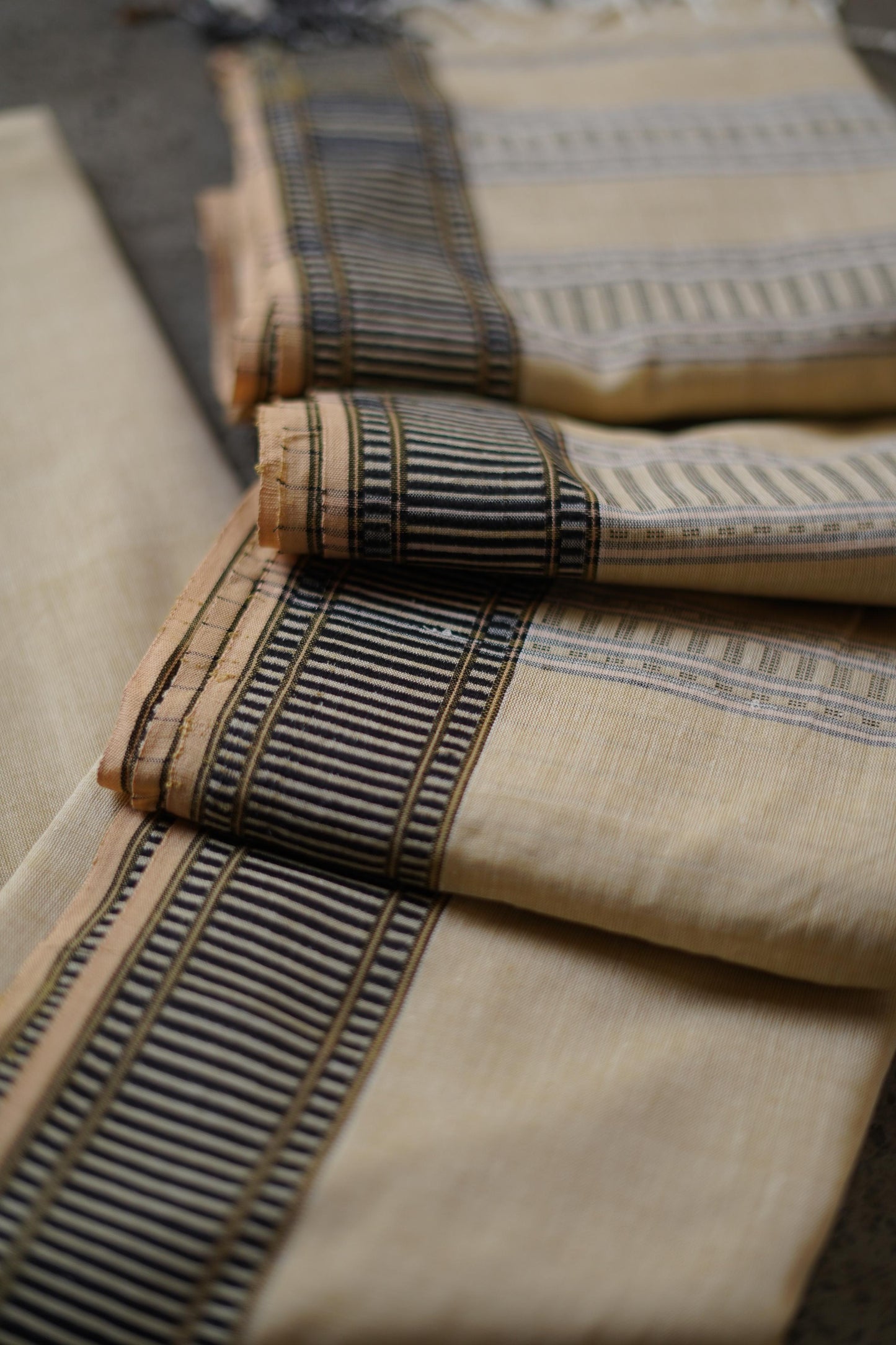 Handloom 10