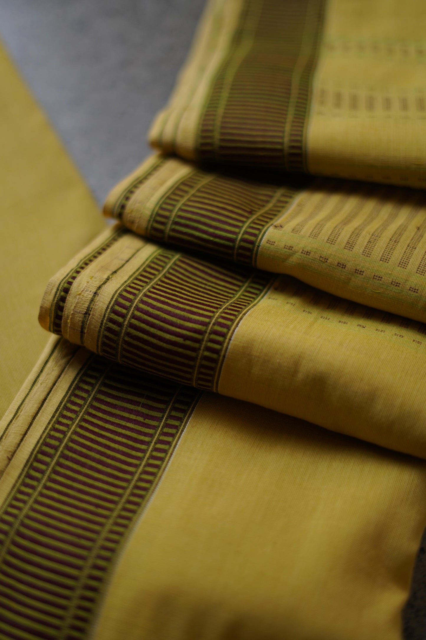 Handloom 11