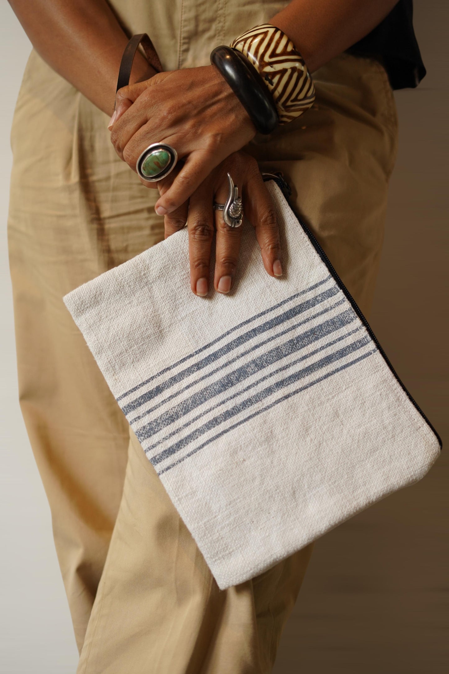 Capri clutch