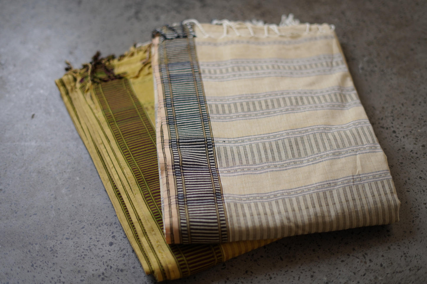 Handloom 11