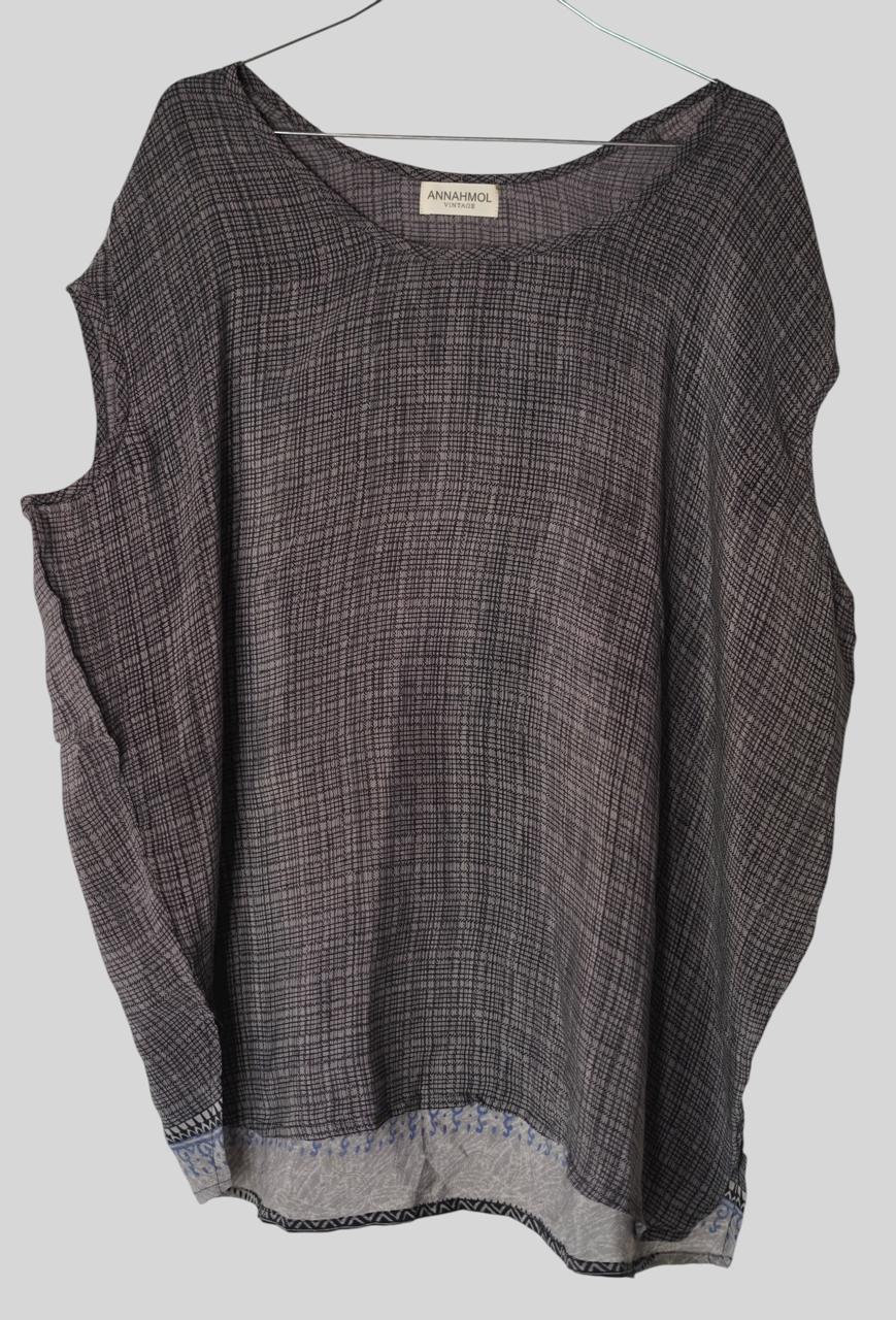 Paros Free Size Vintage Silk Fluid Top