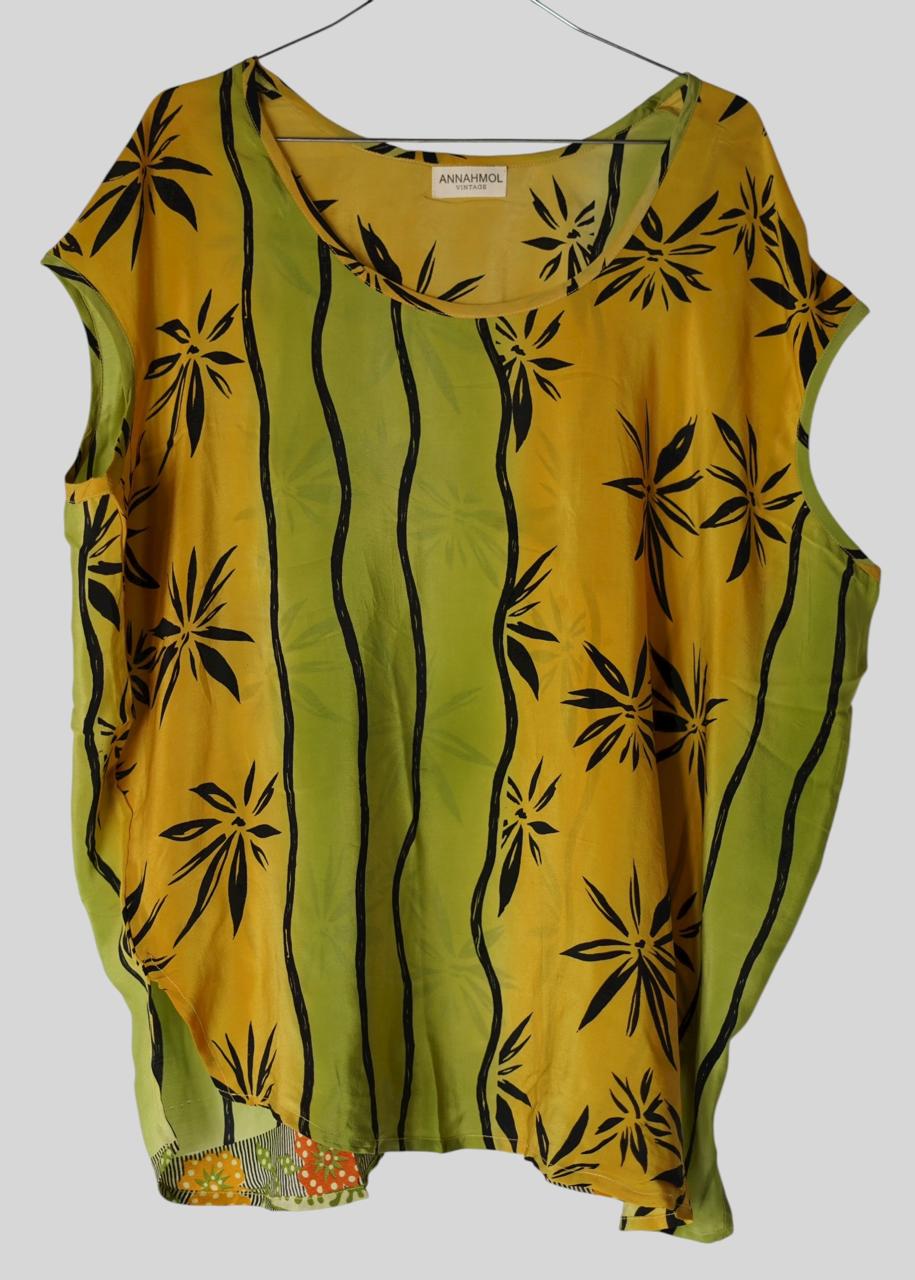 Paros Free Size Vintage Silk Fluid Top
